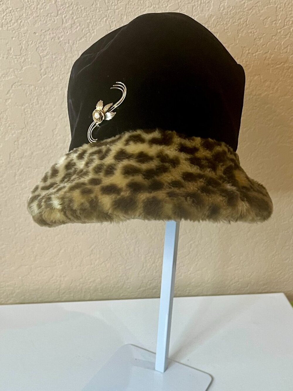 Vintage Leopard Women's Hat